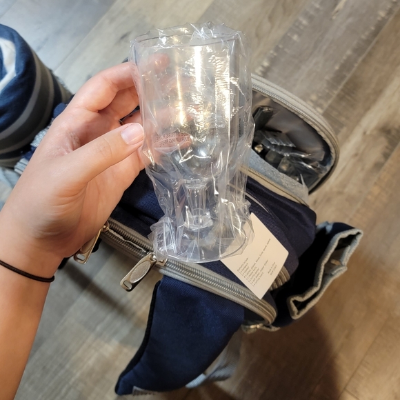 Backpack NWT - Picture 14 of 16